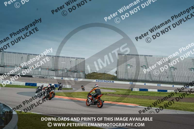 Rockingham no limits trackday;enduro digital images;event digital images;eventdigitalimages;no limits trackdays;peter wileman photography;racing digital images;rockingham raceway northamptonshire;rockingham trackday photographs;trackday digital images;trackday photos